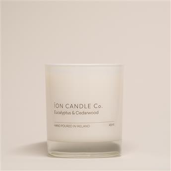 Ion Candle Eucalyptus &amp; Cedarwood 